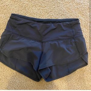Black Lululemon Size 2 Short Shorts